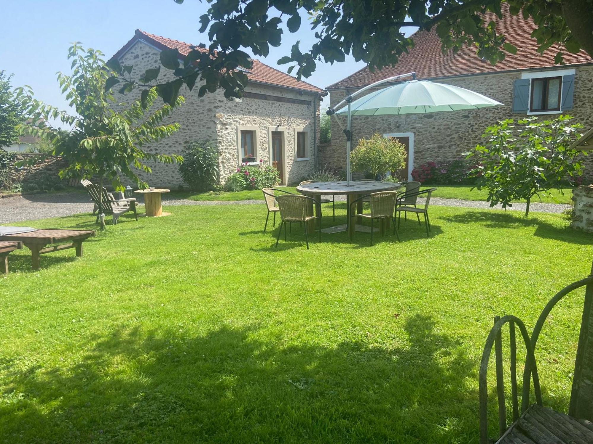 La Petite Maison Dans La Brie Villa Guerard Bagian luar foto
